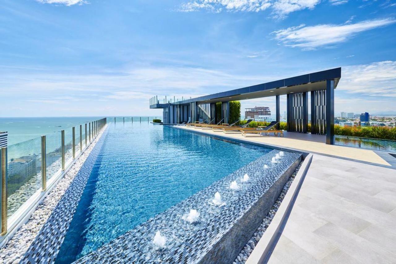 The Base Deluxe Lägenhet Pattaya Exteriör bild